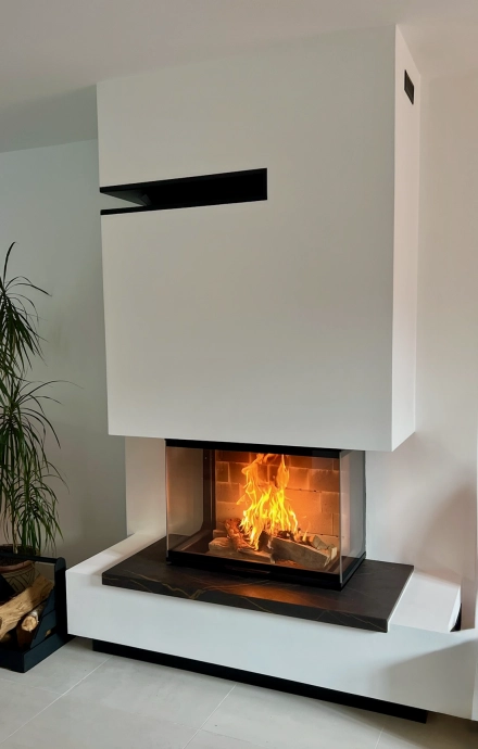 Insert à bois Atra 3 faces 800 dans une maison contemporaine à Avenay