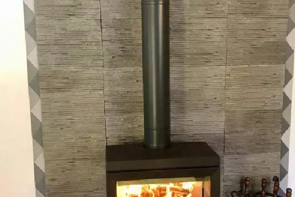 Installation d'un poêle à bois-bàche Jotul F520 à Bernières/mer