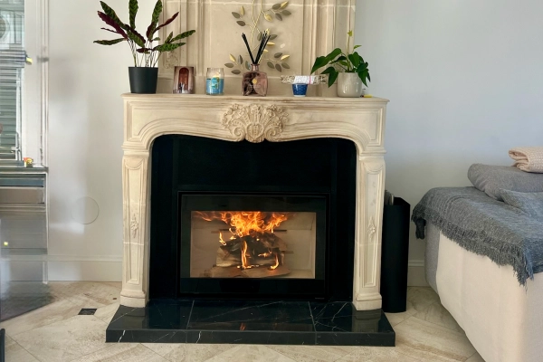  Installation d’un poêle à bois Scan 1004 Box dans une habitation du Calvados