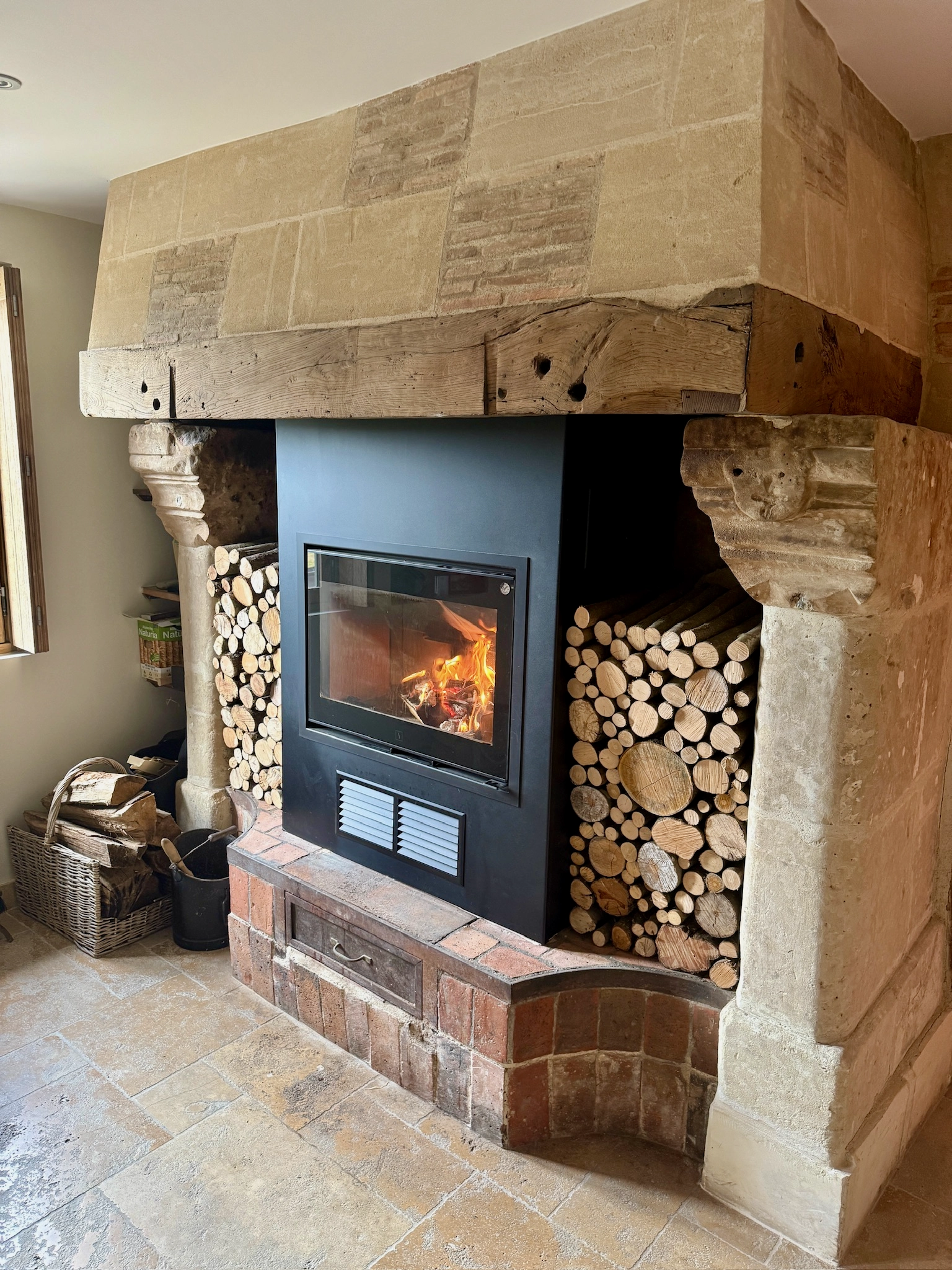 Installation d'un poêle à bois Scan 1006 Box à Grangues