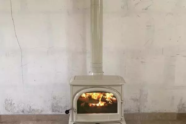 Réalisation d'un poêle à bois Jotul F 400 près de Deauville